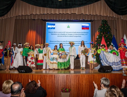 Desfile de huipiles  día de la amistad  Nicaragua-Rusia